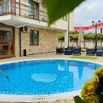 Lägenhetshotell созополски перли 3*